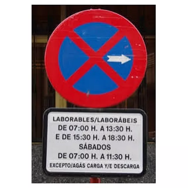 SEÑAL TRÁFICO METÁLICA C/POSTE